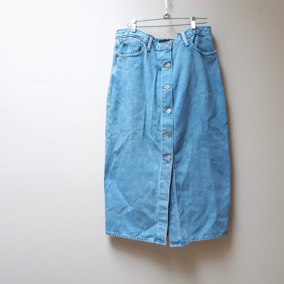 Banana Republic Dresses & Skirts - Banana Republic denim button front skirt